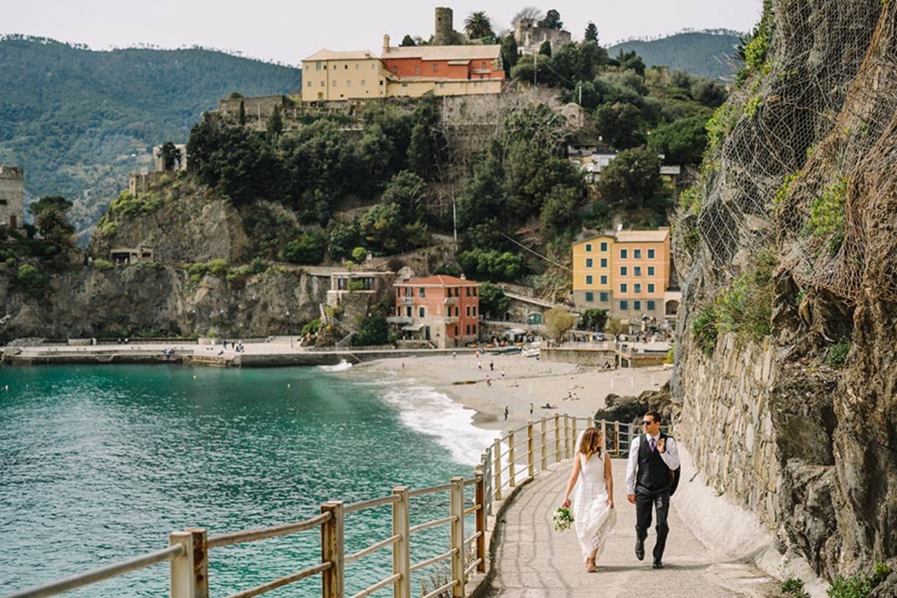 Cinque Terre destination wedding in Italy - photo Davide Zenoni