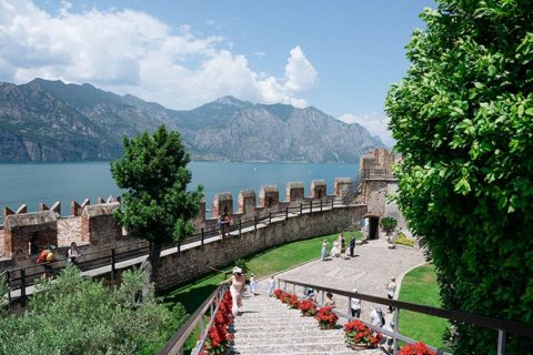 Destination wedding at Malcesine Castle