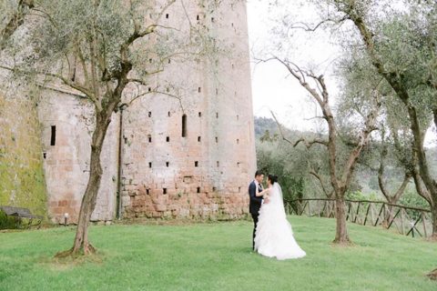 A stunning wedding at La Badia in Orvieto