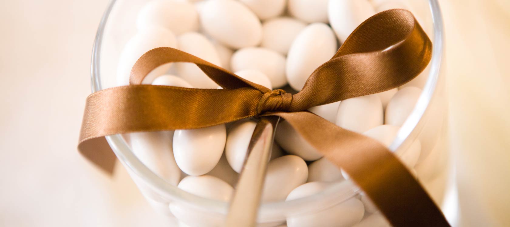 Confetti sugar almonds