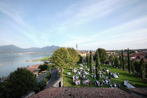 Lake Iseo: a charming offbeat destination for your wedding in Italy