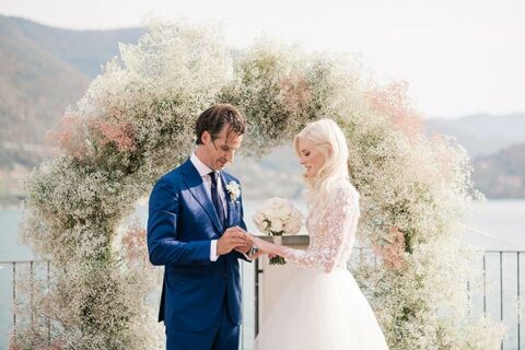 A festive wedding on the shores of Lake Iseo
