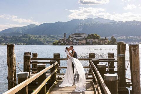A Relaxed and Intimate Wedding on Lake Orta