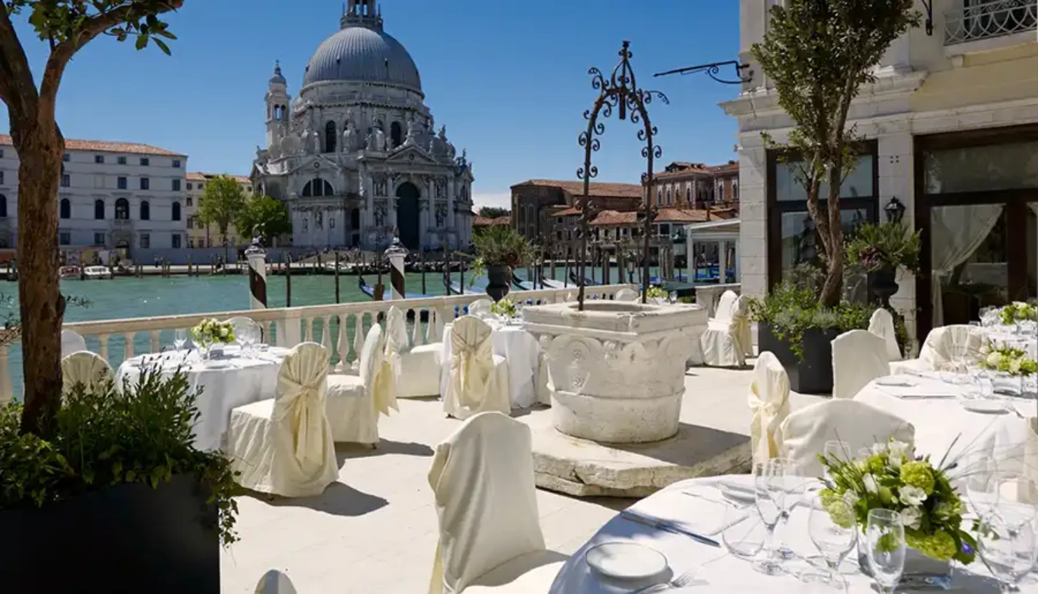 Romantic wedding in Venice
